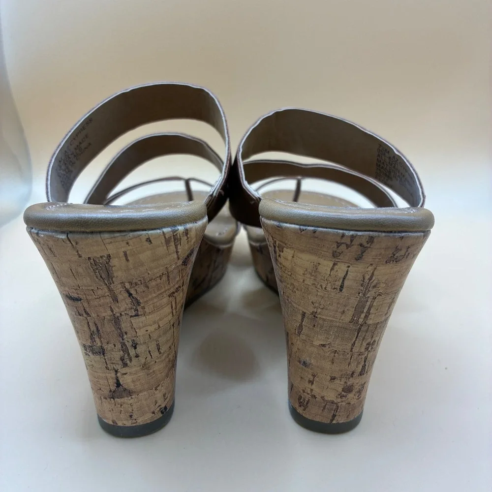 Arizona Womens Wedge Sandals Size 7.5 Faux Leather Brown Cork Heel Strappy Boho
